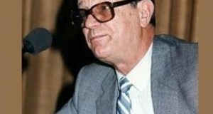 &Pi;&alpha;&pi;&alpha;&delta;ή&mu;&alpha;&sigmaf;